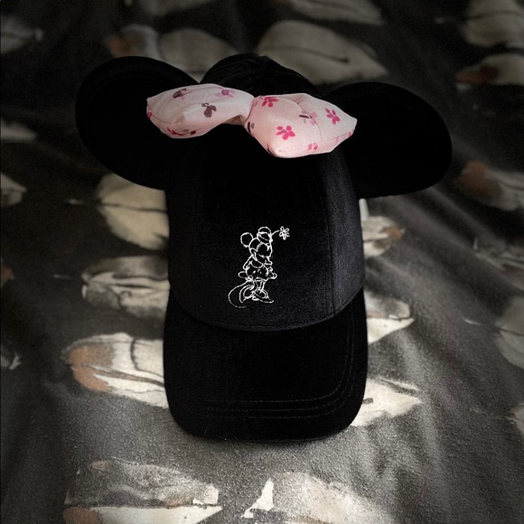 Minnie Mouse Velvet Ear Baseball Cap for Women - Picture 3 of 6